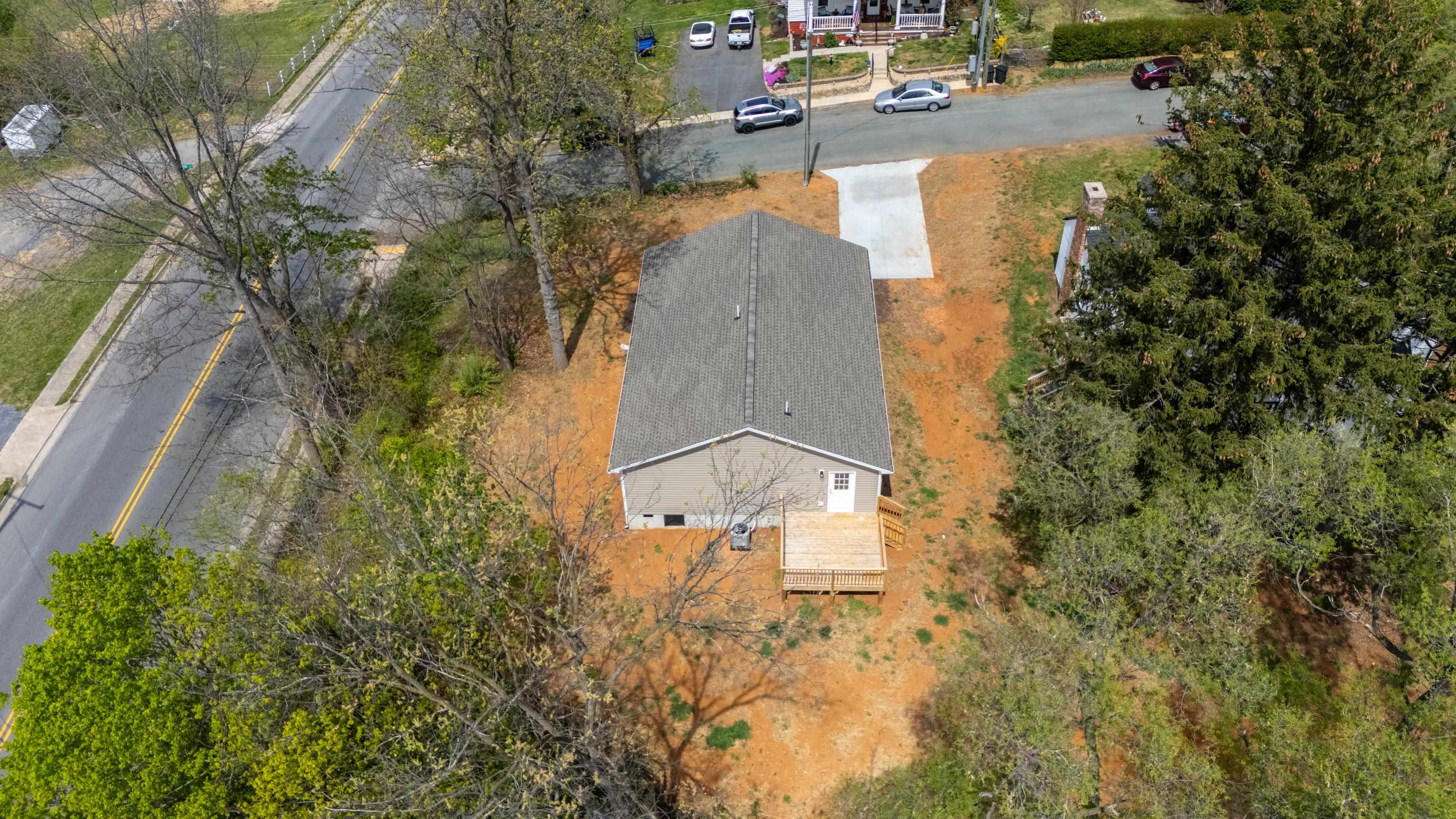 7 WEST HIGH ST, STUARTS DRAFT, Virginia 24477, 3 Bedrooms Bedrooms, ,2 BathroomsBathrooms,Residential,7 WEST HIGH ST,676243 MLS # 676243