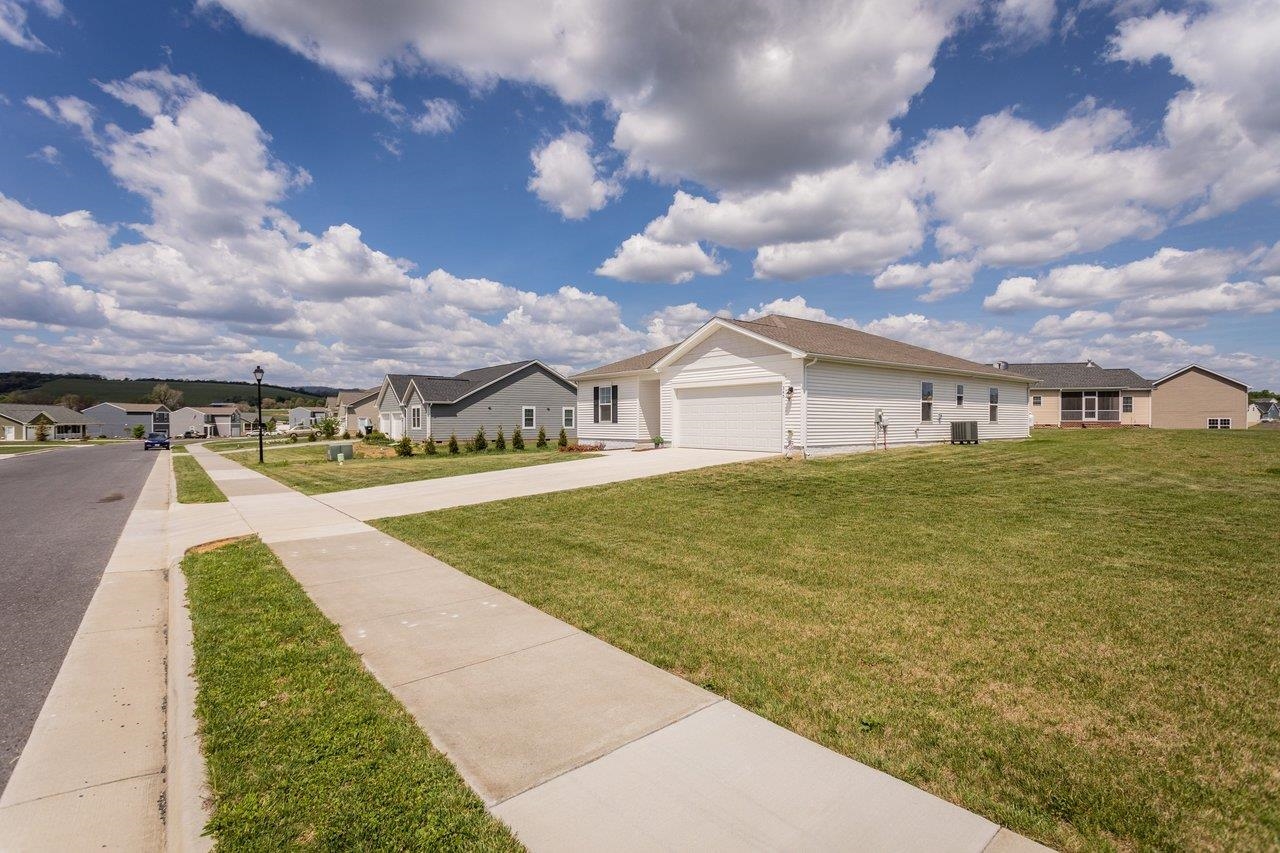 345 MESA CT, BROADWAY, Virginia 22815, 4 Bedrooms Bedrooms, ,2 BathroomsBathrooms,Residential,345 MESA CT,676245 MLS # 676245