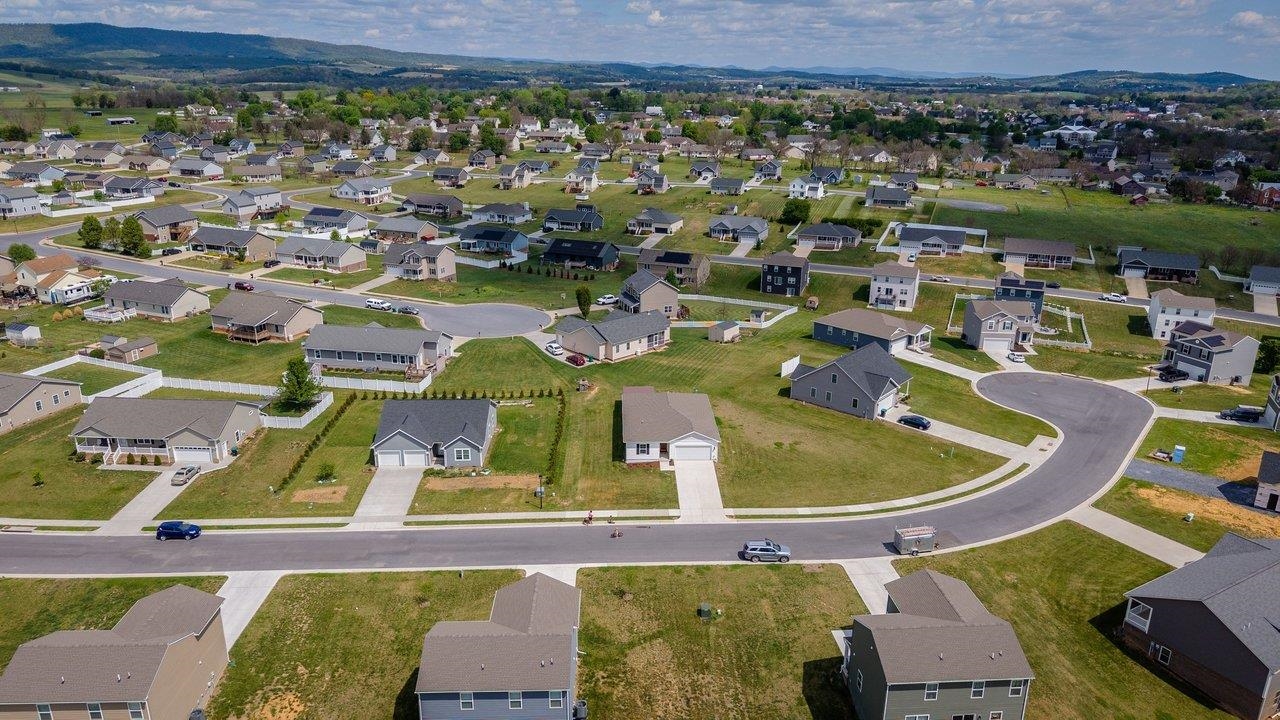 345 MESA CT, BROADWAY, Virginia 22815, 4 Bedrooms Bedrooms, ,2 BathroomsBathrooms,Residential,345 MESA CT,676245 MLS # 676245