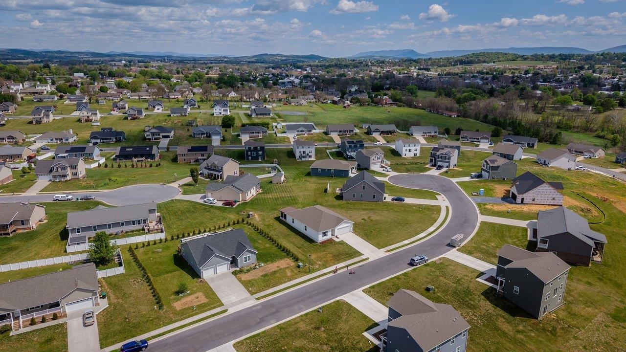 345 MESA CT, BROADWAY, Virginia 22815, 4 Bedrooms Bedrooms, ,2 BathroomsBathrooms,Residential,345 MESA CT,676245 MLS # 676245