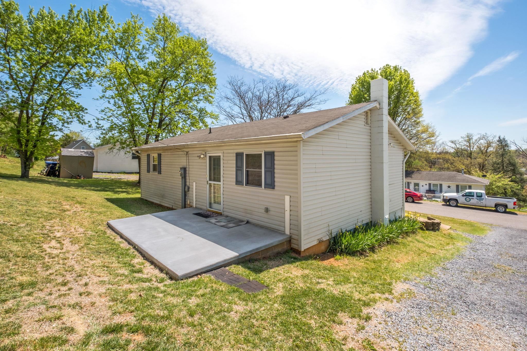 161 E RIVERSIDE DR, TIMBERVILLE, Virginia 22853, 2 Bedrooms Bedrooms, ,1 BathroomBathrooms,Residential,161 E RIVERSIDE DR,676247 MLS # 676247