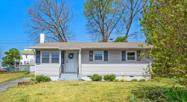 161 E RIVERSIDE DR, TIMBERVILLE, Virginia 22853, 2 Bedrooms Bedrooms, ,1 BathroomBathrooms,Residential,161 E RIVERSIDE DR,676247 MLS # 676247