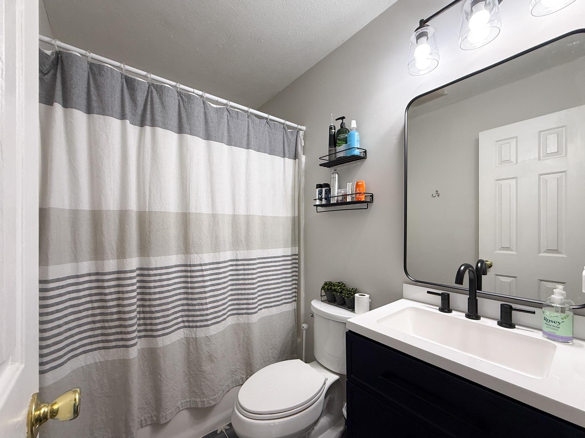 42 CANTON LN, STUARTS DRAFT, Virginia 24477, 4 Bedrooms Bedrooms, ,2 BathroomsBathrooms,Residential,42 CANTON LN,676250 MLS # 676250