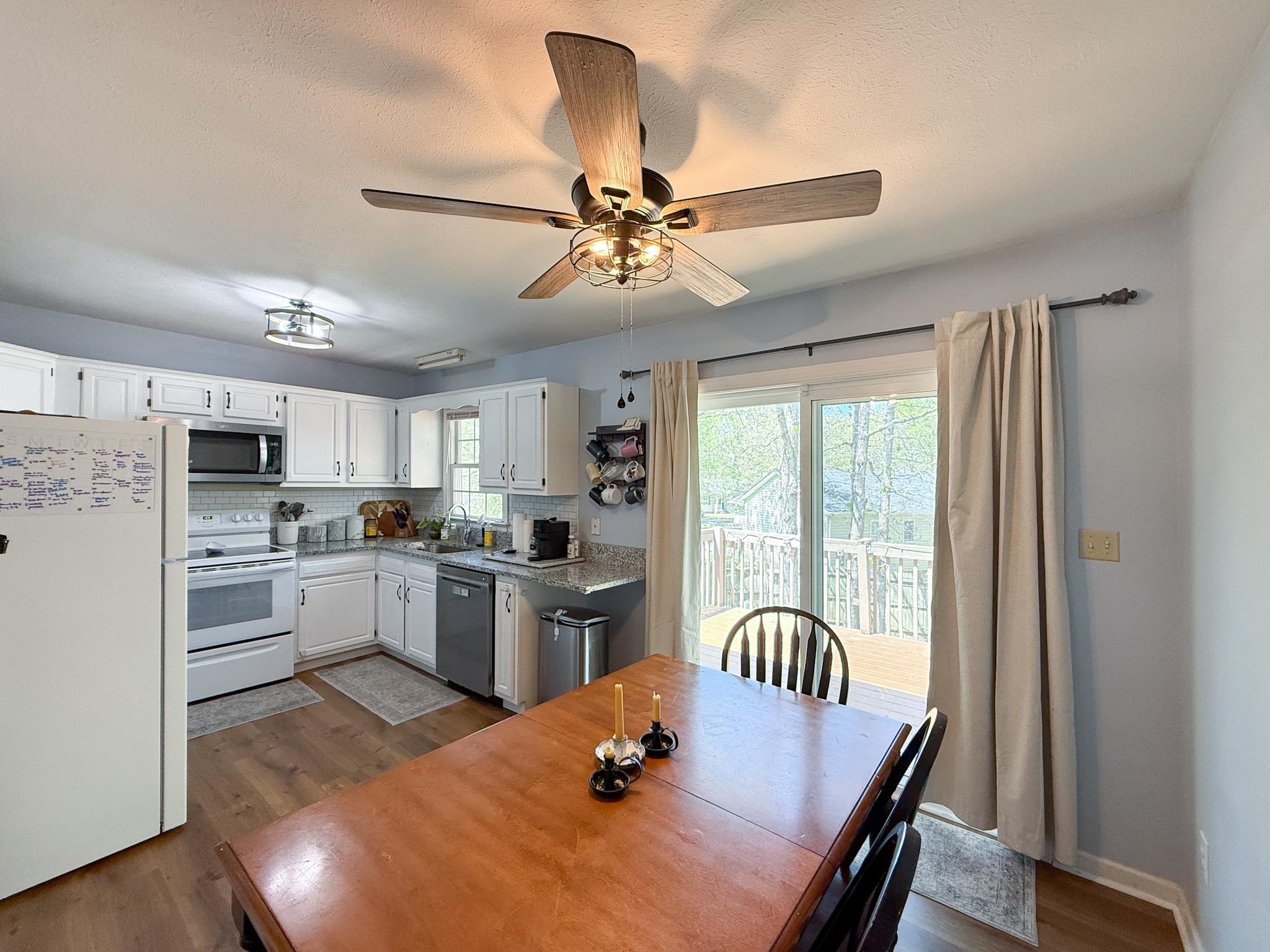 42 CANTON LN, STUARTS DRAFT, Virginia 24477, 4 Bedrooms Bedrooms, ,2 BathroomsBathrooms,Residential,42 CANTON LN,676250 MLS # 676250