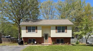 42 CANTON LN, STUARTS DRAFT, Virginia 24477, 4 Bedrooms Bedrooms, ,2 BathroomsBathrooms,Residential,42 CANTON LN,676250 MLS # 676250