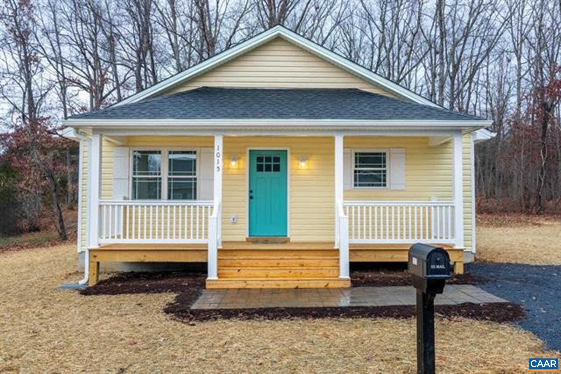 1015 GARDNER ST, WAYNESBORO, Virginia 22980, 3 Bedrooms Bedrooms, ,2 BathroomsBathrooms,Residential,1015 GARDNER ST,676251 MLS # 676251