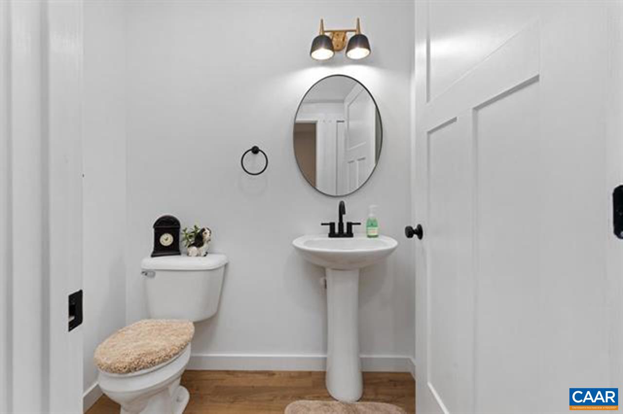 1015 GARDNER ST, WAYNESBORO, Virginia 22980, 3 Bedrooms Bedrooms, ,2 BathroomsBathrooms,Residential,1015 GARDNER ST,676251 MLS # 676251