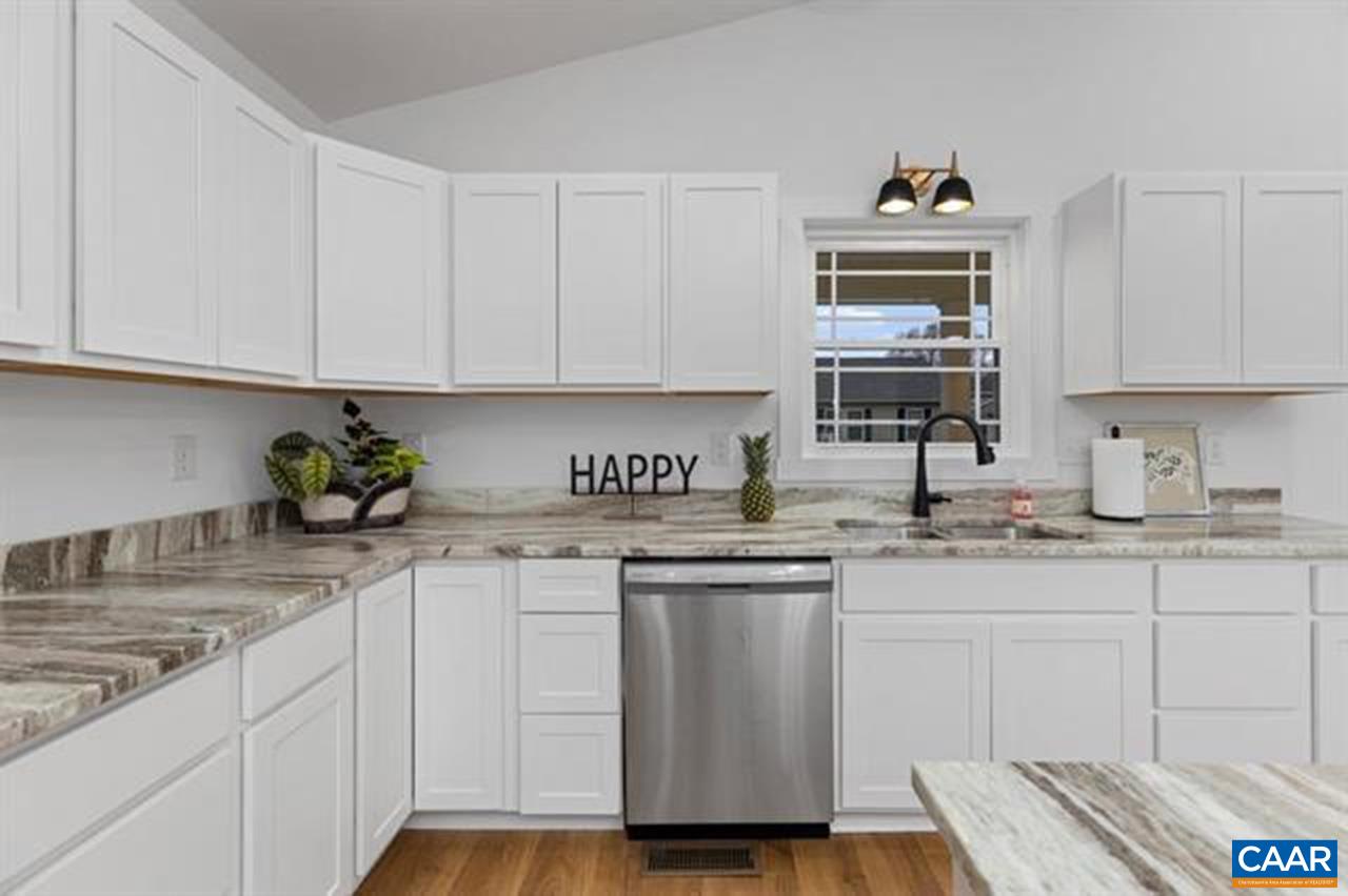 1015 GARDNER ST, WAYNESBORO, Virginia 22980, 3 Bedrooms Bedrooms, ,2 BathroomsBathrooms,Residential,1015 GARDNER ST,676251 MLS # 676251