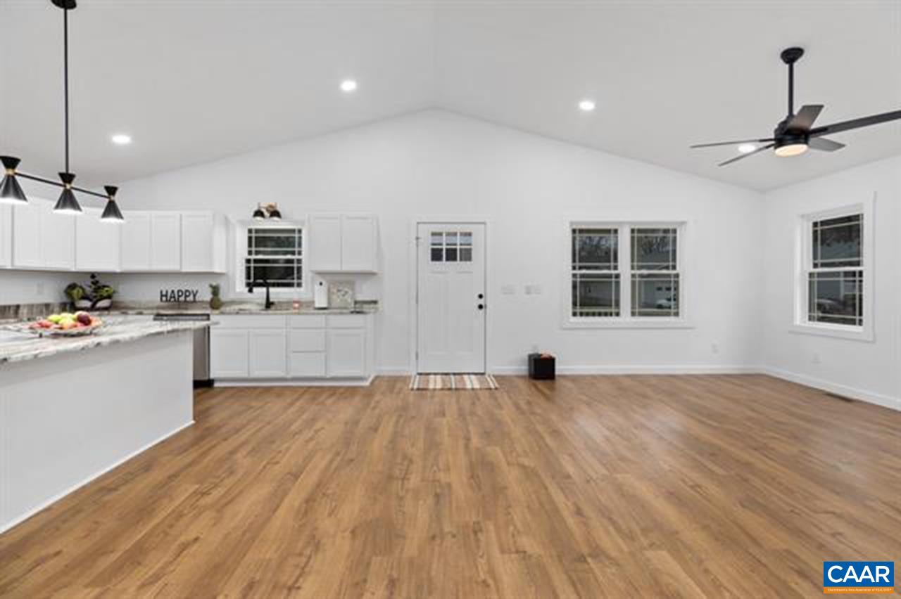 1015 GARDNER ST, WAYNESBORO, Virginia 22980, 3 Bedrooms Bedrooms, ,2 BathroomsBathrooms,Residential,1015 GARDNER ST,676251 MLS # 676251