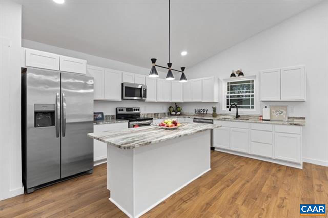 1015 GARDNER ST, WAYNESBORO, Virginia 22980, 3 Bedrooms Bedrooms, ,2 BathroomsBathrooms,Residential,1015 GARDNER ST,676251 MLS # 676251