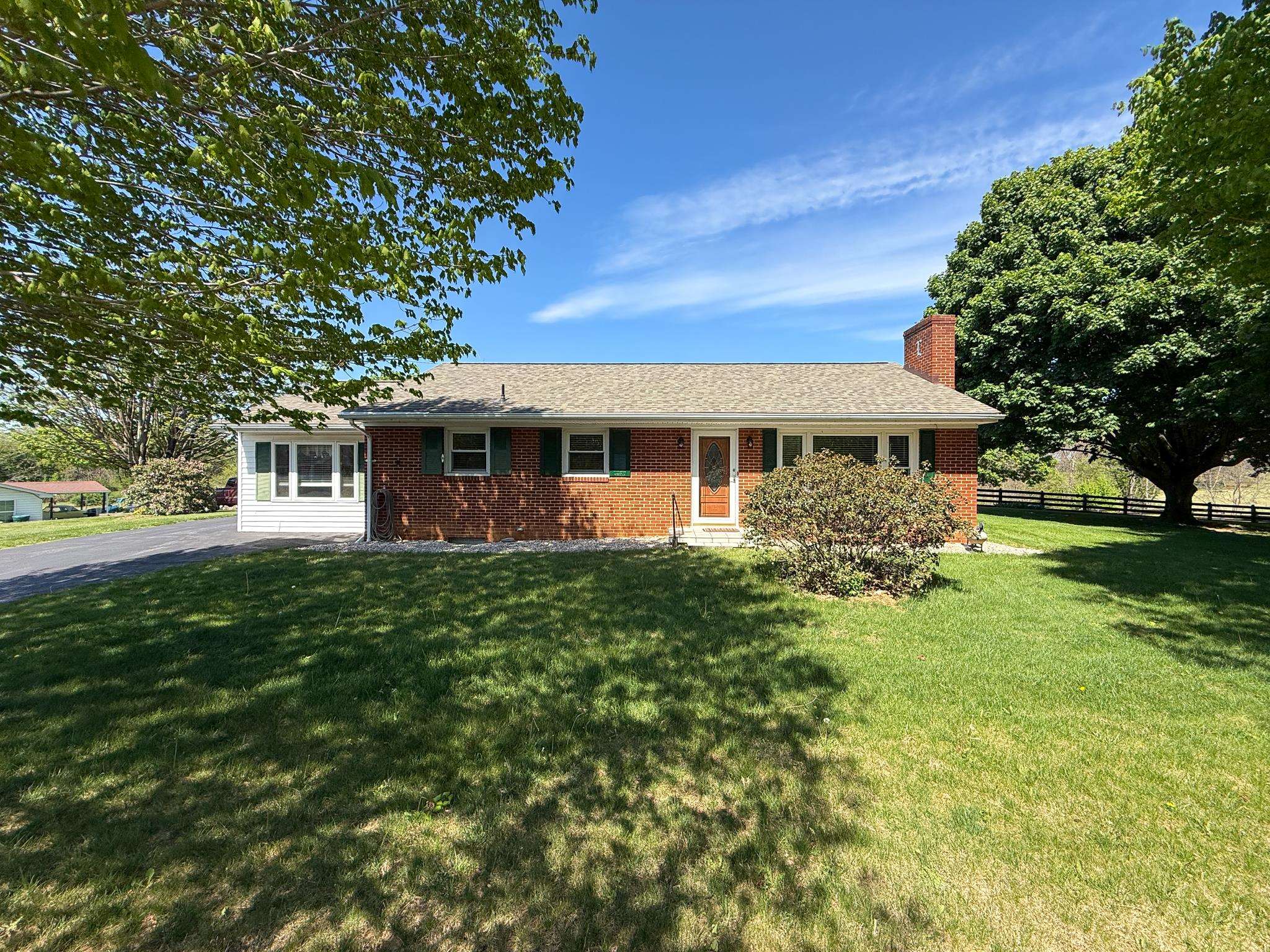 134 GREENVILLE SCHOOL RD, GREENVILLE, Virginia 24440, 3 Bedrooms Bedrooms, ,2 BathroomsBathrooms,Residential,134 GREENVILLE SCHOOL RD,676252 MLS # 676252