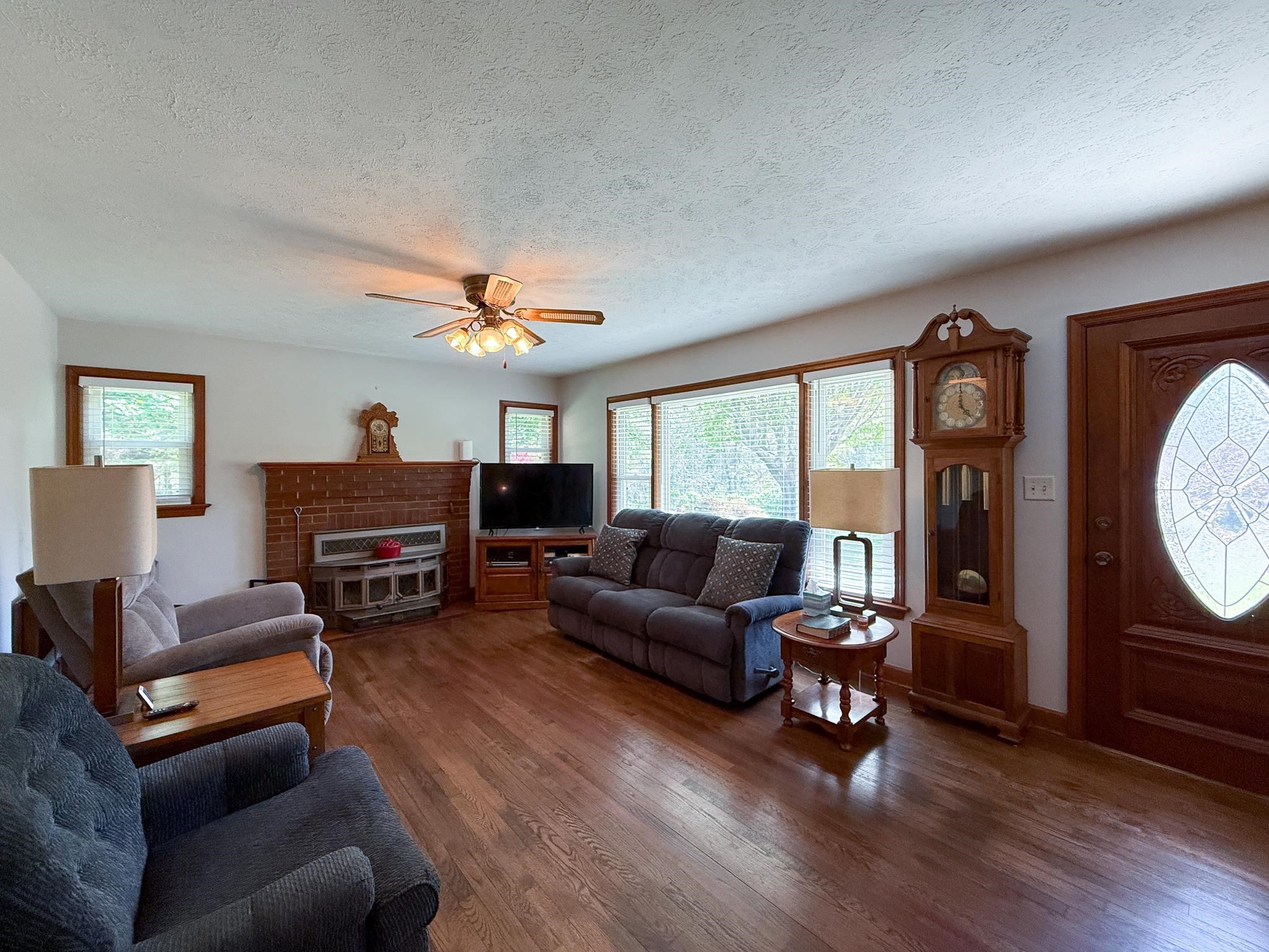 134 GREENVILLE SCHOOL RD, GREENVILLE, Virginia 24440, 3 Bedrooms Bedrooms, ,2 BathroomsBathrooms,Residential,134 GREENVILLE SCHOOL RD,676252 MLS # 676252