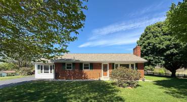 134 GREENVILLE SCHOOL RD, GREENVILLE, Virginia 24440, 3 Bedrooms Bedrooms, ,2 BathroomsBathrooms,Residential,134 GREENVILLE SCHOOL RD,676252 MLS # 676252