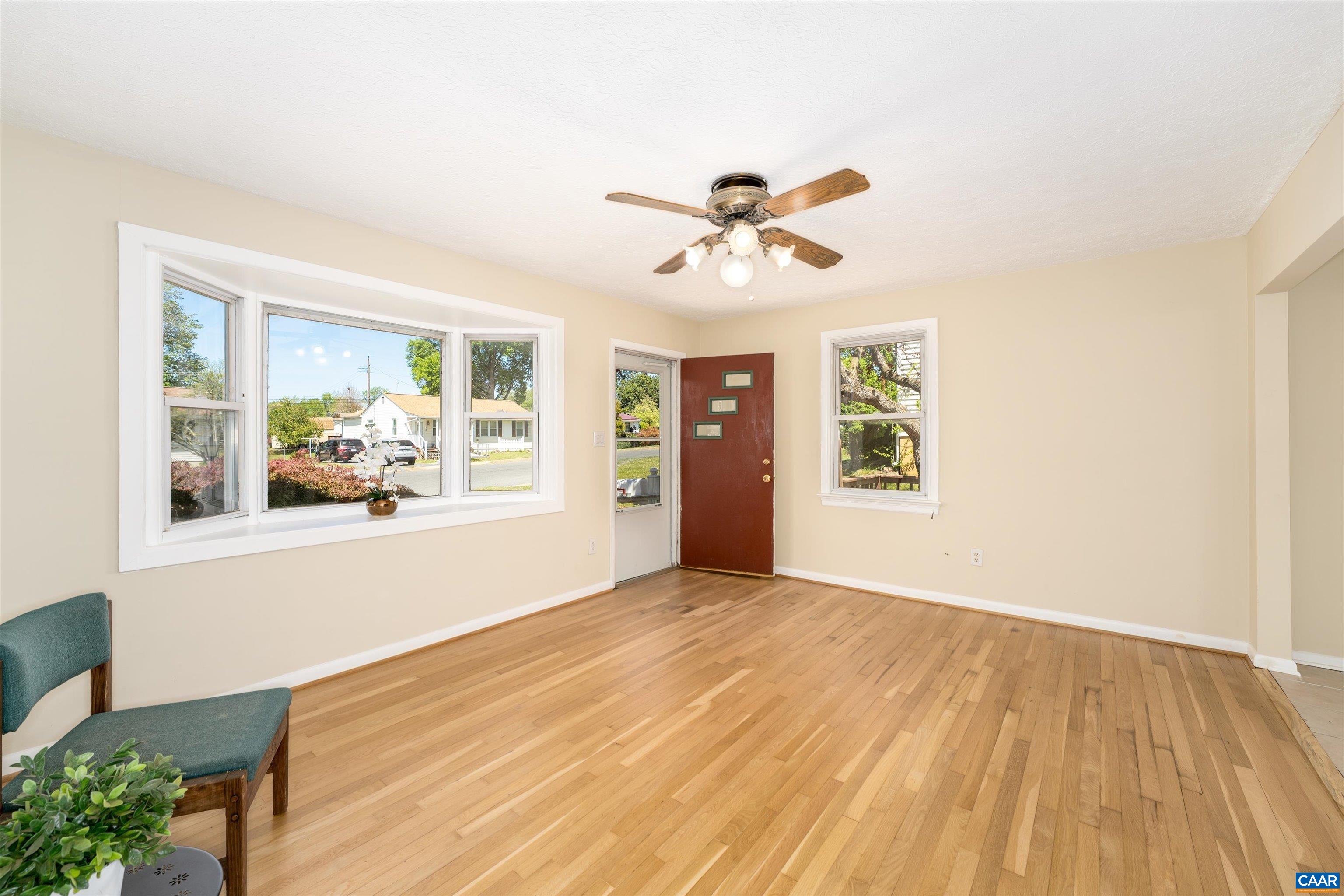 124 JAMES AVE, WAYNESBORO, Virginia 22980, 3 Bedrooms Bedrooms, ,1 BathroomBathrooms,Residential,124 JAMES AVE,676253 MLS # 676253