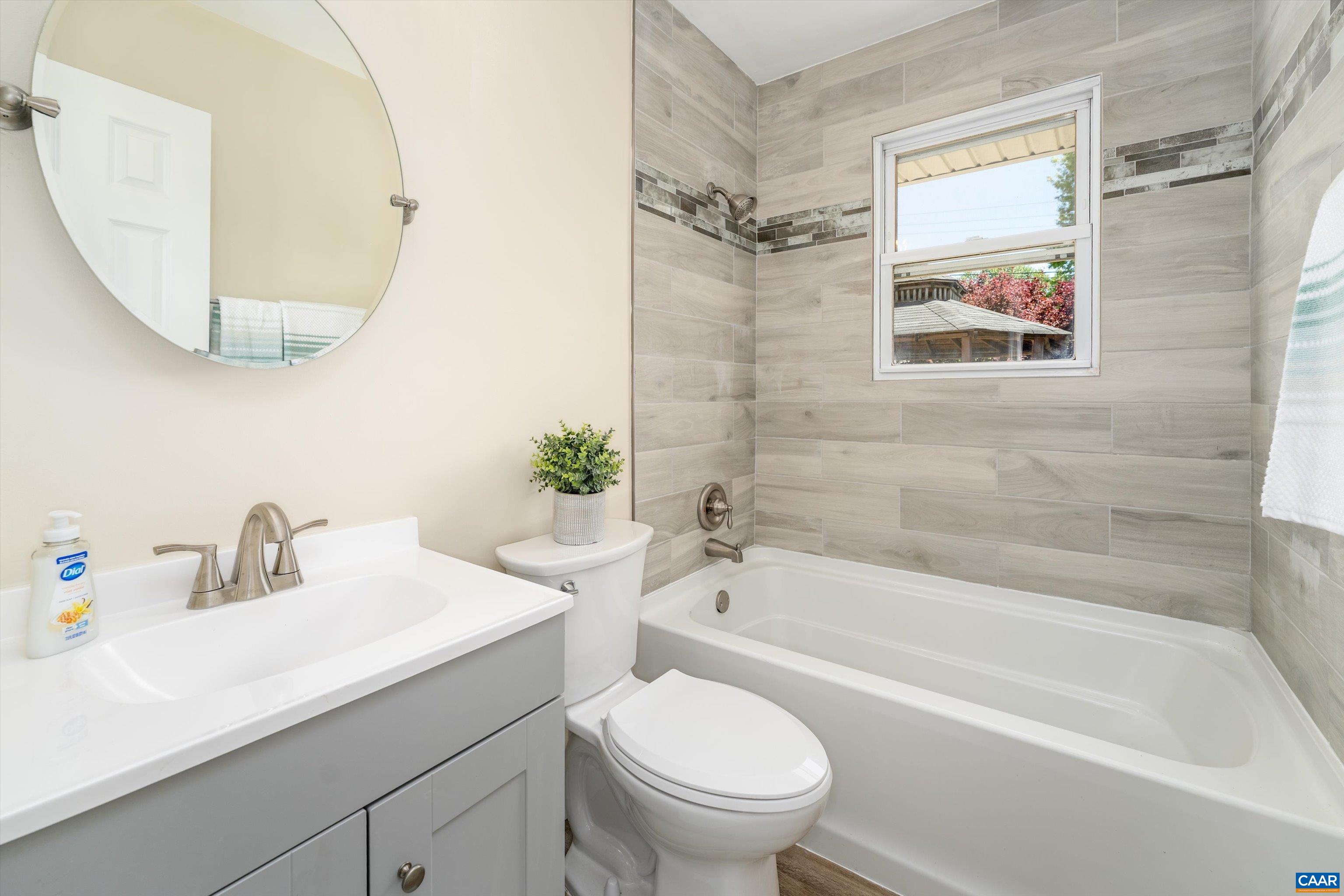 124 JAMES AVE, WAYNESBORO, Virginia 22980, 3 Bedrooms Bedrooms, ,1 BathroomBathrooms,Residential,124 JAMES AVE,676253 MLS # 676253