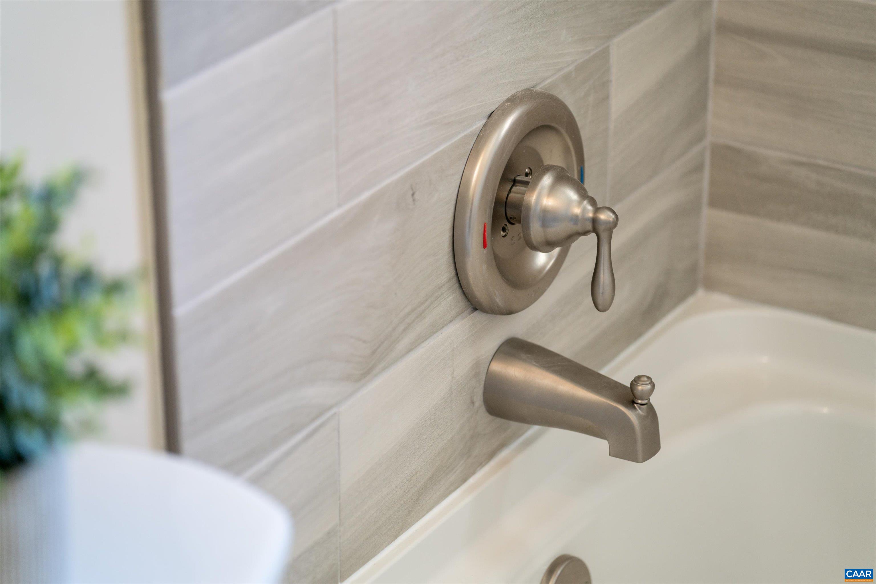 124 JAMES AVE, WAYNESBORO, Virginia 22980, 3 Bedrooms Bedrooms, ,1 BathroomBathrooms,Residential,124 JAMES AVE,676253 MLS # 676253