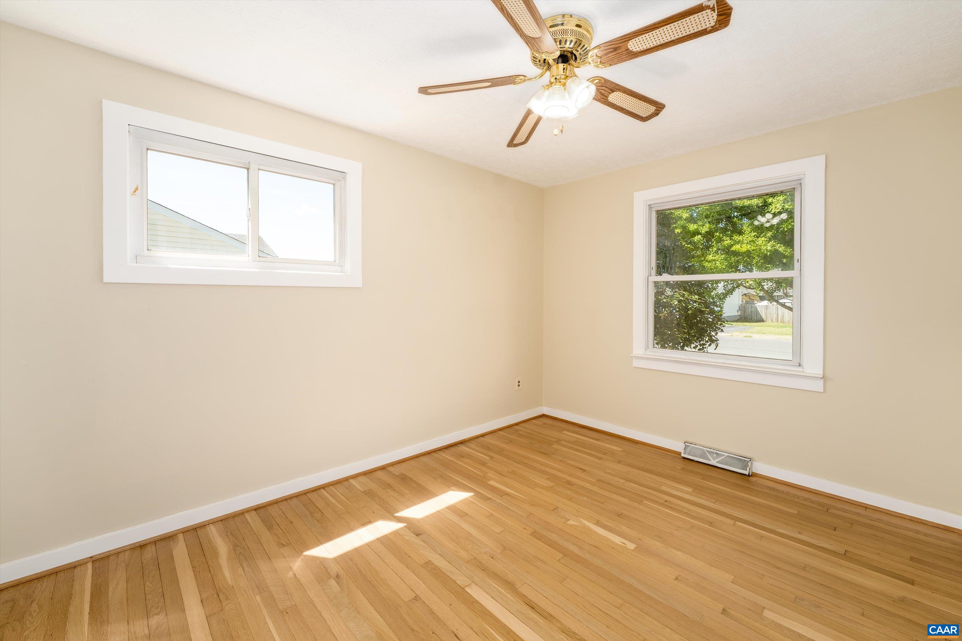 124 JAMES AVE, WAYNESBORO, Virginia 22980, 3 Bedrooms Bedrooms, ,1 BathroomBathrooms,Residential,124 JAMES AVE,676253 MLS # 676253