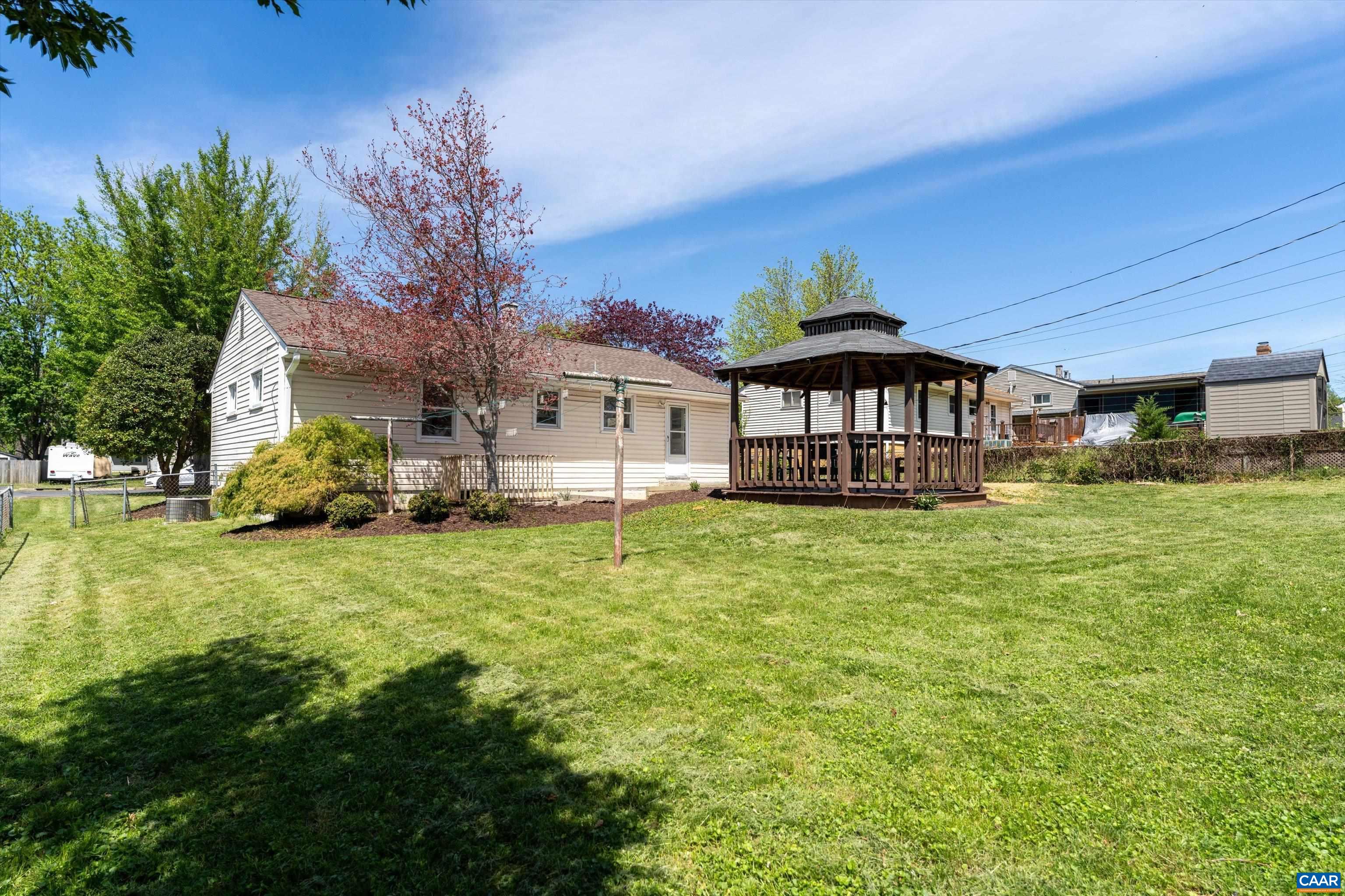 124 JAMES AVE, WAYNESBORO, Virginia 22980, 3 Bedrooms Bedrooms, ,1 BathroomBathrooms,Residential,124 JAMES AVE,676253 MLS # 676253