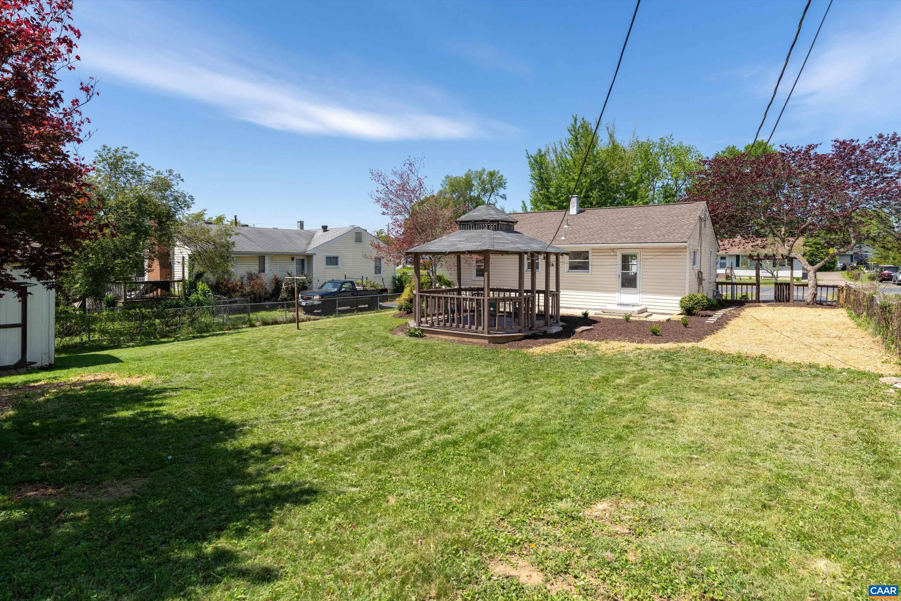 124 JAMES AVE, WAYNESBORO, Virginia 22980, 3 Bedrooms Bedrooms, ,1 BathroomBathrooms,Residential,124 JAMES AVE,676253 MLS # 676253