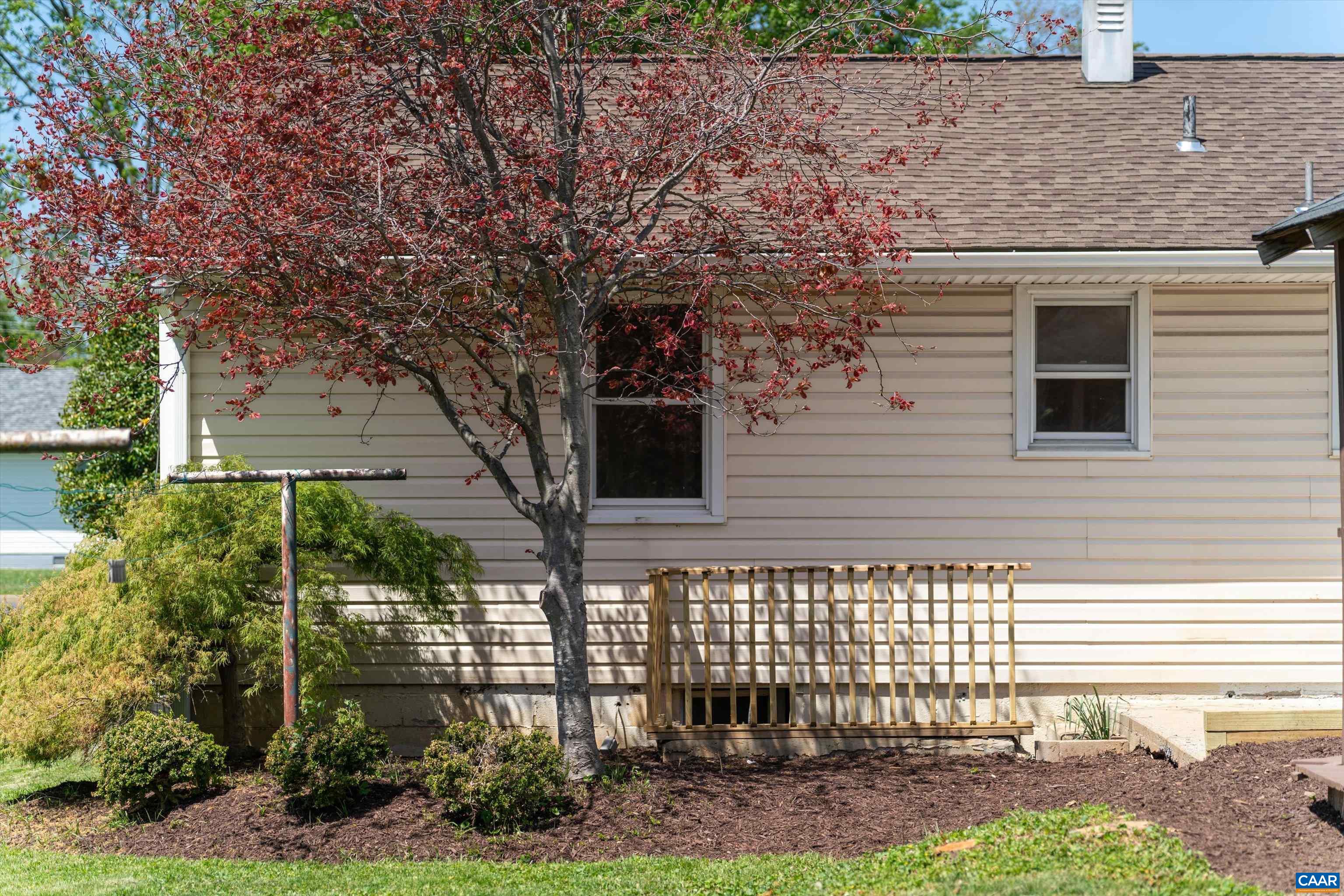 124 JAMES AVE, WAYNESBORO, Virginia 22980, 3 Bedrooms Bedrooms, ,1 BathroomBathrooms,Residential,124 JAMES AVE,676253 MLS # 676253