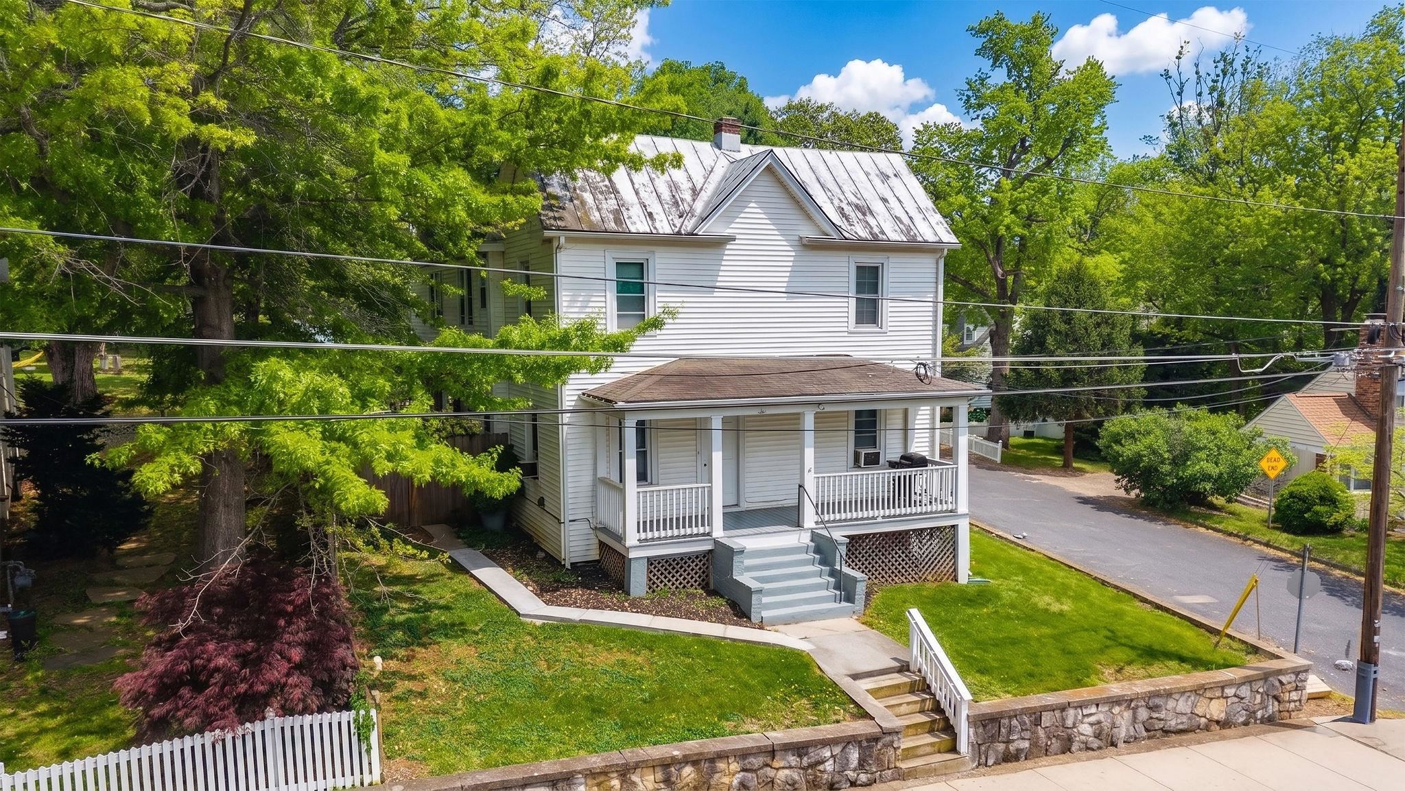 650 ALLEGHANY AVE, STAUNTON, Virginia 24401, ,Residential,650 ALLEGHANY AVE,676259 MLS # 676259