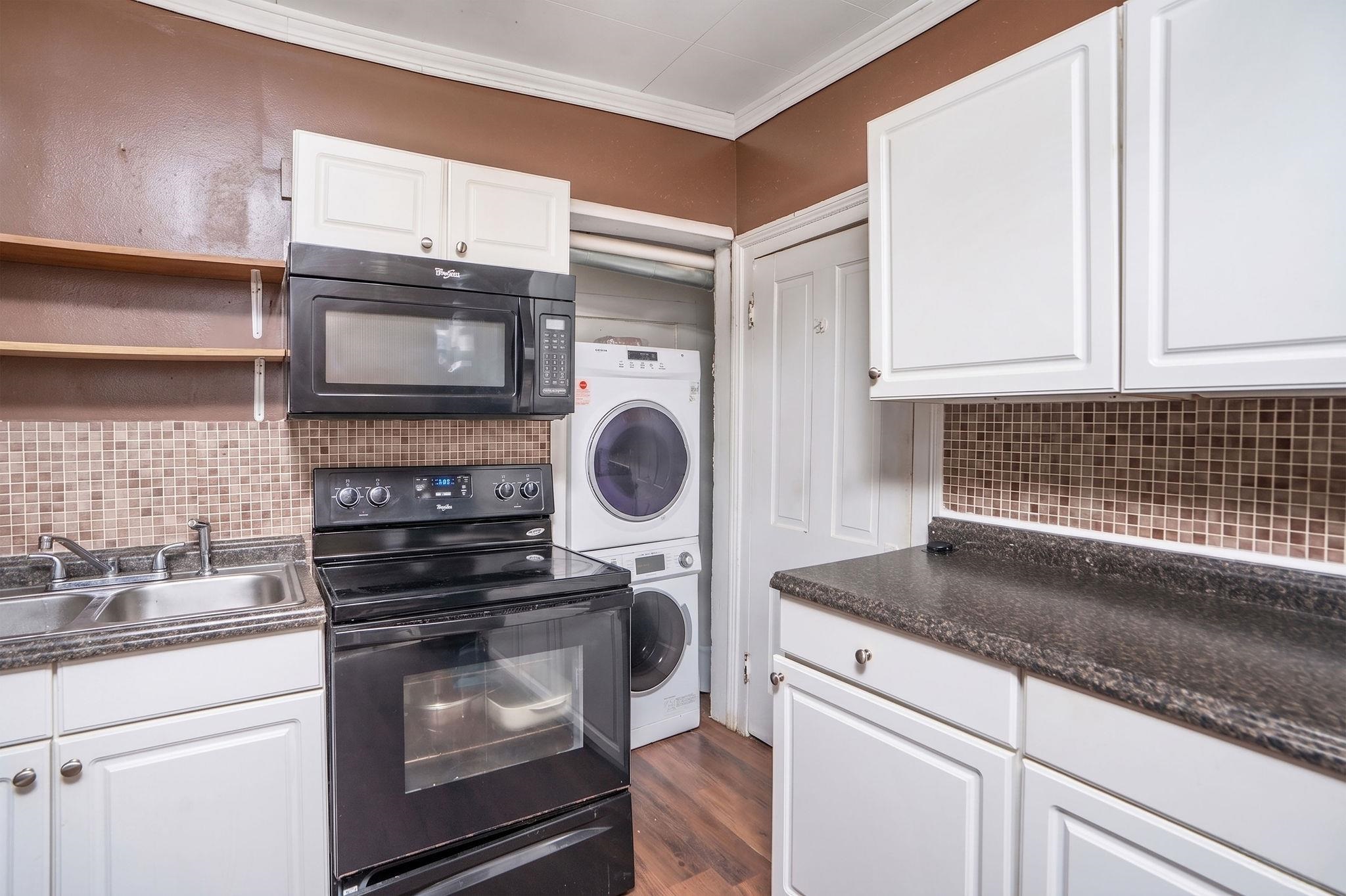 TENANTS PERSONAL PROPERTY DIGITALLY REMOVED FROM PHOTO