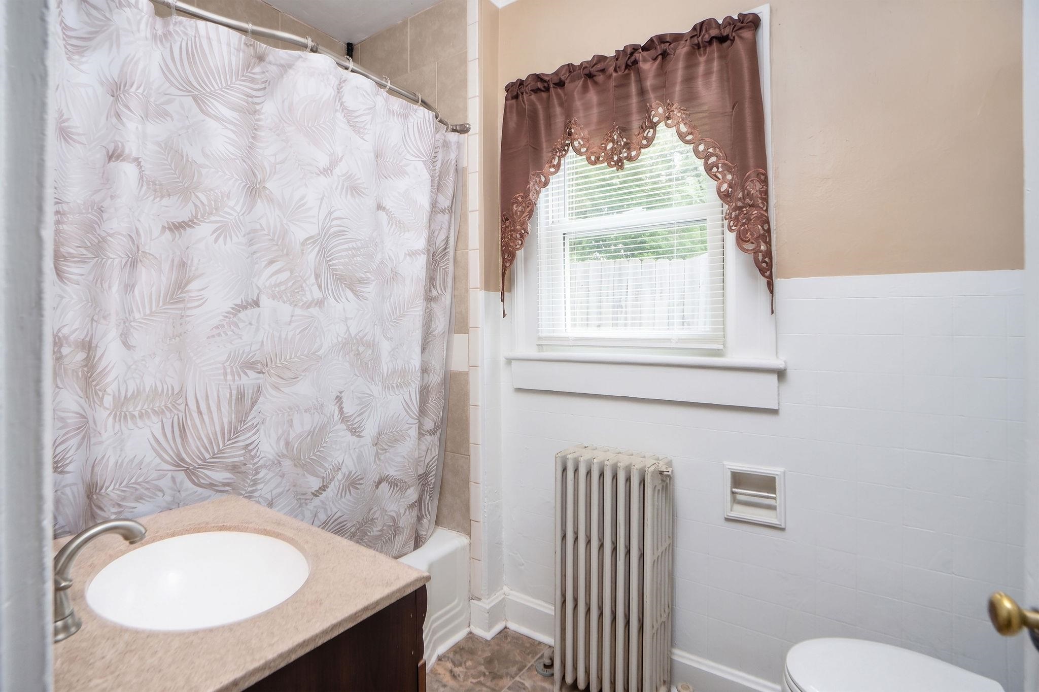 TENANTS PERSONAL PROPERTY DIGITALLY REMOVED FROM PHOTO