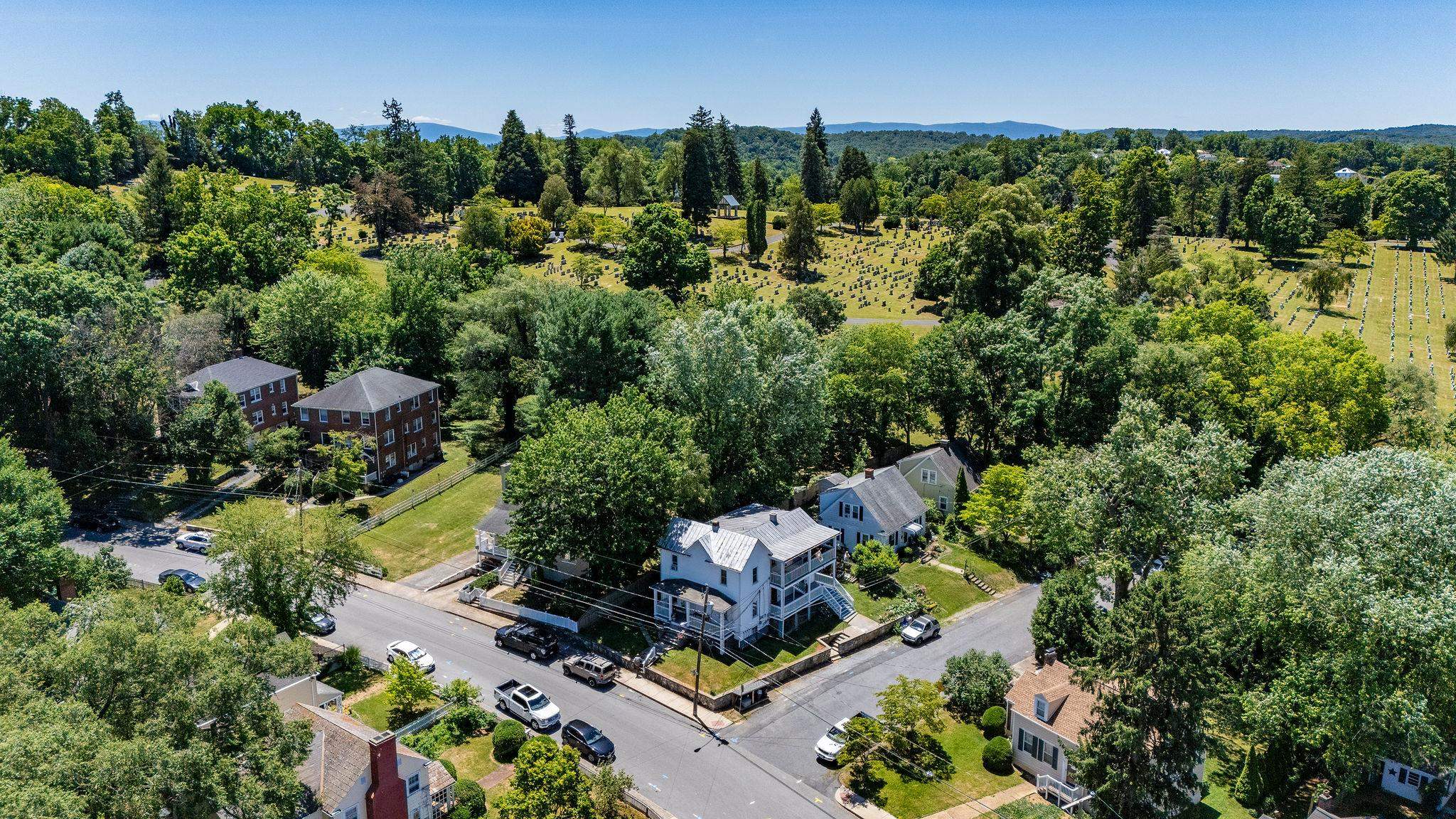 650 ALLEGHANY AVE, STAUNTON, Virginia 24401, ,Residential,650 ALLEGHANY AVE,676259 MLS # 676259