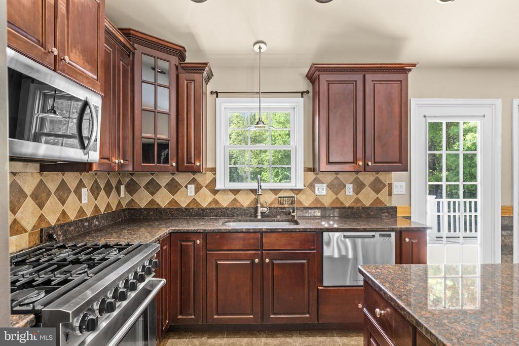 12615 POST OAK RD, SPOTSYLVANIA, Virginia 22551, 3 Bedrooms Bedrooms, ,3 BathroomsBathrooms,Residential,12615 POST OAK RD,VASP2039676 MLS # VASP2039676