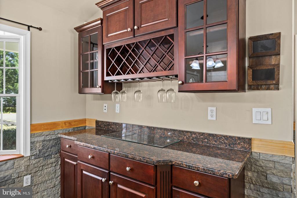 12615 POST OAK RD, SPOTSYLVANIA, Virginia 22551, 3 Bedrooms Bedrooms, ,3 BathroomsBathrooms,Residential,12615 POST OAK RD,VASP2039676 MLS # VASP2039676