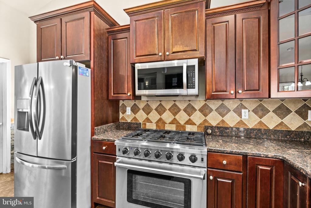 12615 POST OAK RD, SPOTSYLVANIA, Virginia 22551, 3 Bedrooms Bedrooms, ,3 BathroomsBathrooms,Residential,12615 POST OAK RD,VASP2039676 MLS # VASP2039676