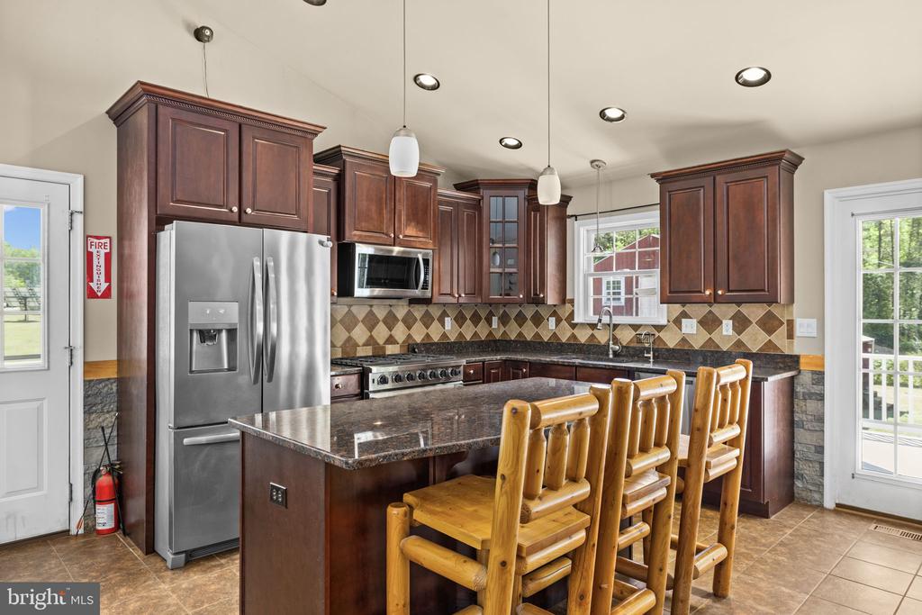 12615 POST OAK RD, SPOTSYLVANIA, Virginia 22551, 3 Bedrooms Bedrooms, ,3 BathroomsBathrooms,Residential,12615 POST OAK RD,VASP2039676 MLS # VASP2039676