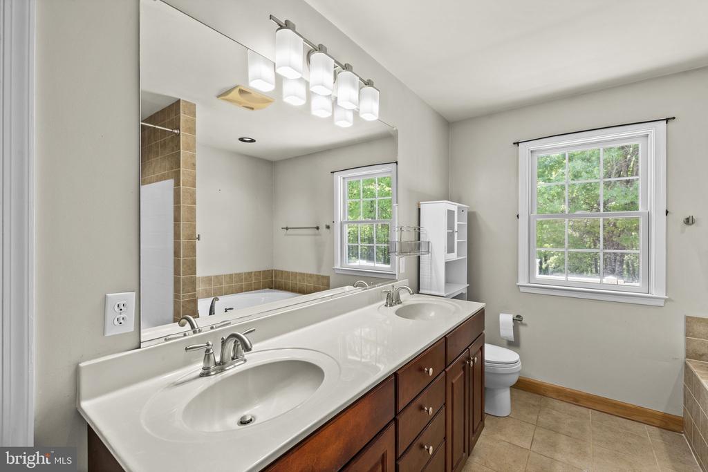 12615 POST OAK RD, SPOTSYLVANIA, Virginia 22551, 3 Bedrooms Bedrooms, ,3 BathroomsBathrooms,Residential,12615 POST OAK RD,VASP2039676 MLS # VASP2039676