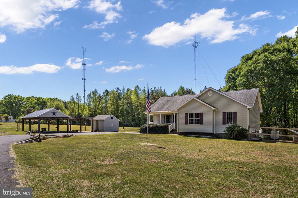 12615 POST OAK RD, SPOTSYLVANIA, Virginia 22551, 3 Bedrooms Bedrooms, ,3 BathroomsBathrooms,Residential,12615 POST OAK RD,VASP2039676 MLS # VASP2039676