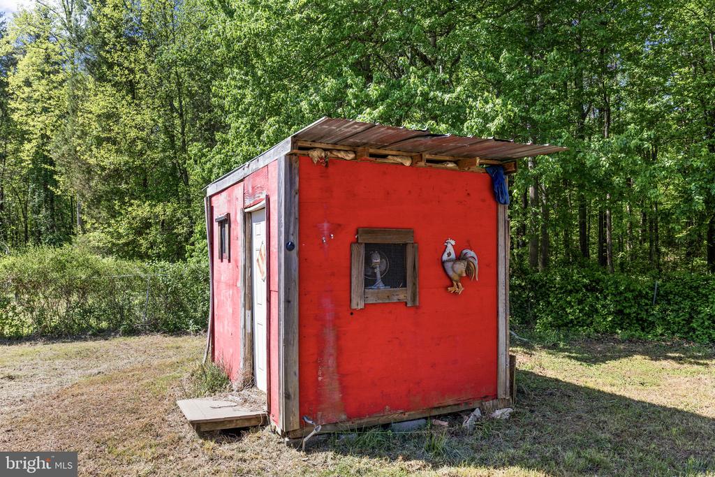 12615 POST OAK RD, SPOTSYLVANIA, Virginia 22551, 3 Bedrooms Bedrooms, ,3 BathroomsBathrooms,Residential,12615 POST OAK RD,VASP2039676 MLS # VASP2039676