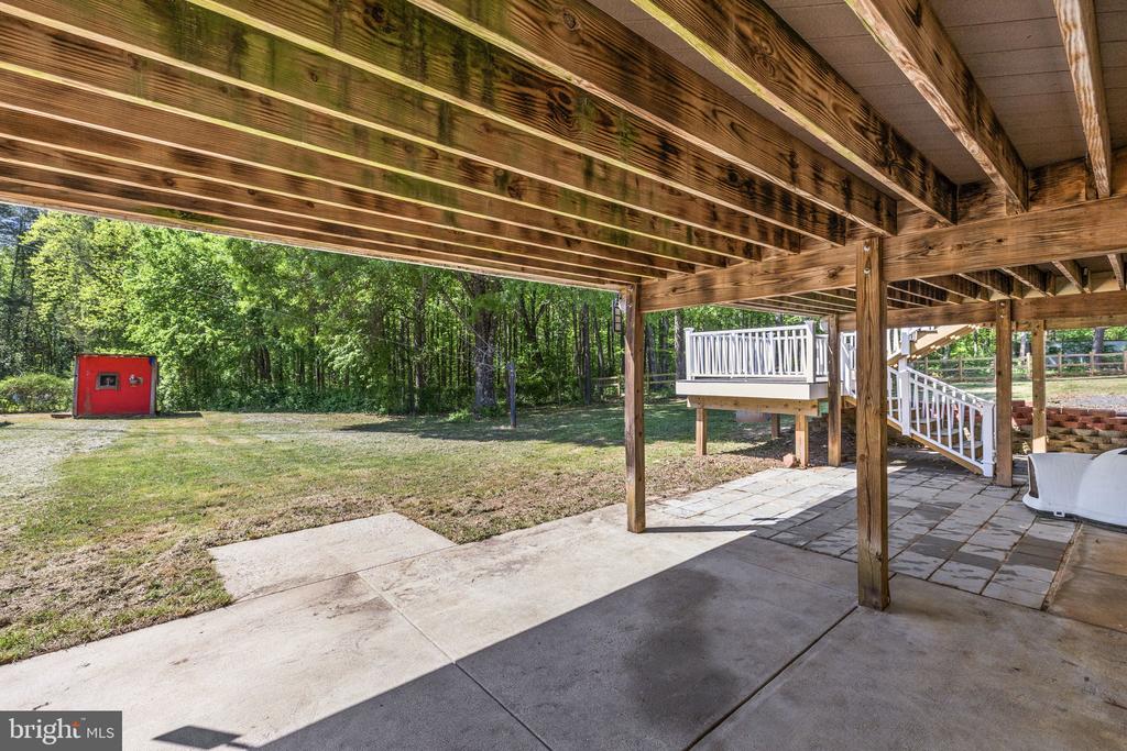 12615 POST OAK RD, SPOTSYLVANIA, Virginia 22551, 3 Bedrooms Bedrooms, ,3 BathroomsBathrooms,Residential,12615 POST OAK RD,VASP2039676 MLS # VASP2039676