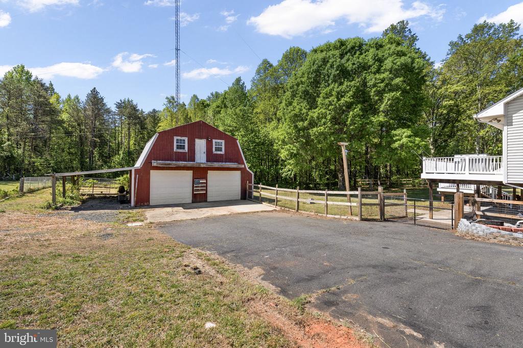 12615 POST OAK RD, SPOTSYLVANIA, Virginia 22551, 3 Bedrooms Bedrooms, ,3 BathroomsBathrooms,Residential,12615 POST OAK RD,VASP2039676 MLS # VASP2039676