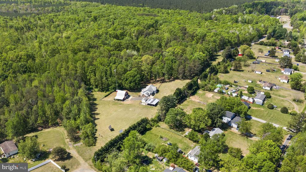 12615 POST OAK RD, SPOTSYLVANIA, Virginia 22551, 3 Bedrooms Bedrooms, ,3 BathroomsBathrooms,Residential,12615 POST OAK RD,VASP2039676 MLS # VASP2039676