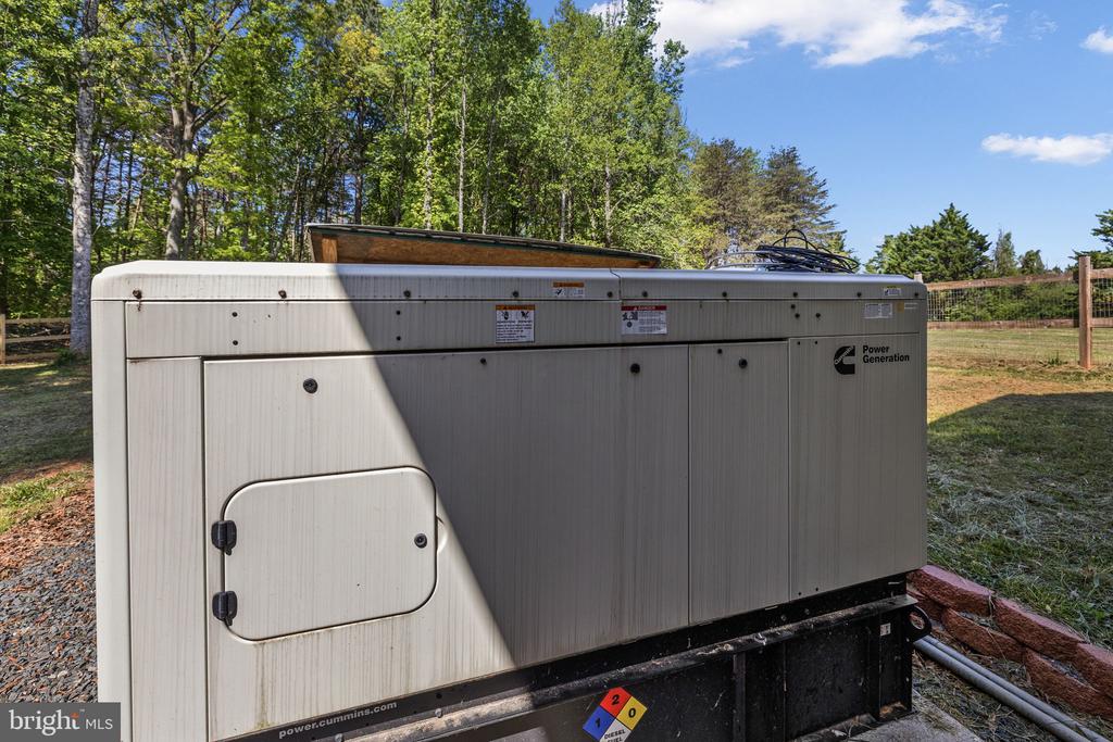 12615 POST OAK RD, SPOTSYLVANIA, Virginia 22551, 3 Bedrooms Bedrooms, ,3 BathroomsBathrooms,Residential,12615 POST OAK RD,VASP2039676 MLS # VASP2039676