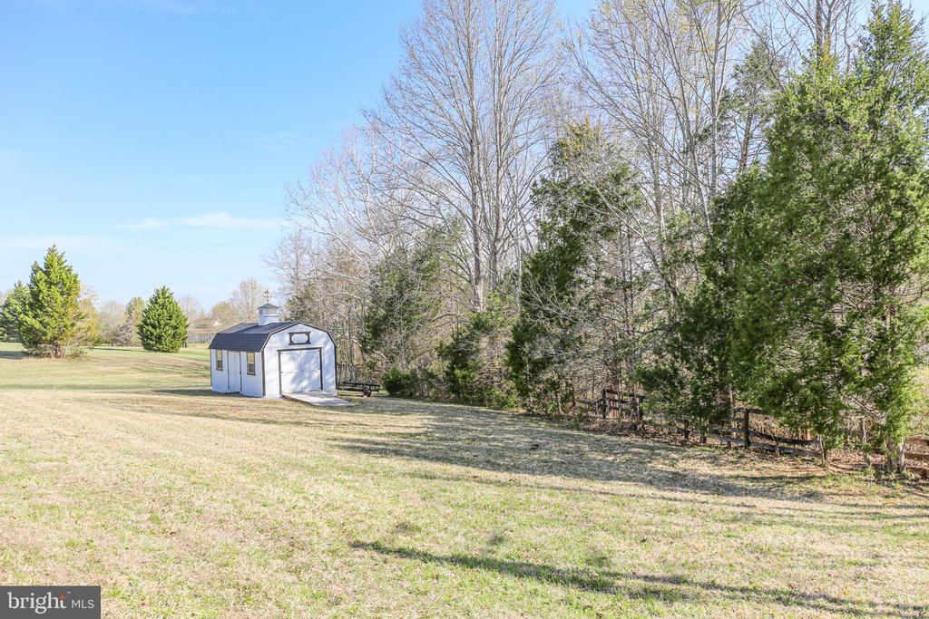 244 SECLUSION SHORES DR, MINERAL, Virginia 23117, 3 Bedrooms Bedrooms, ,2 BathroomsBathrooms,Residential,244 SECLUSION SHORES DR,VALA2009540 MLS # VALA2009540