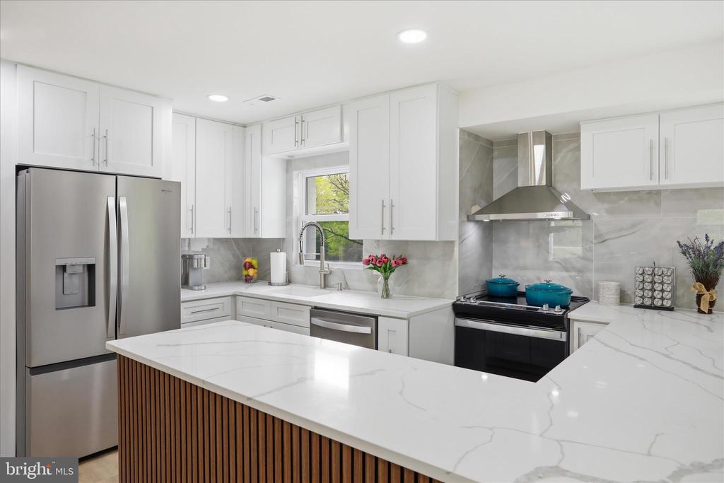 2502 HOLLY SPRINGS, AMISSVILLE, Virginia 20106, 4 Bedrooms Bedrooms, ,3 BathroomsBathrooms,Residential,2502 HOLLY SPRINGS,VACU2013304 MLS # VACU2013304