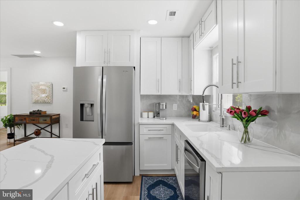 2502 HOLLY SPRINGS, AMISSVILLE, Virginia 20106, 4 Bedrooms Bedrooms, ,3 BathroomsBathrooms,Residential,2502 HOLLY SPRINGS,VACU2013304 MLS # VACU2013304