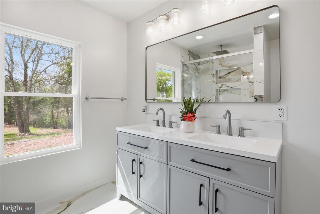 2502 HOLLY SPRINGS, AMISSVILLE, Virginia 20106, 4 Bedrooms Bedrooms, ,3 BathroomsBathrooms,Residential,2502 HOLLY SPRINGS,VACU2013304 MLS # VACU2013304