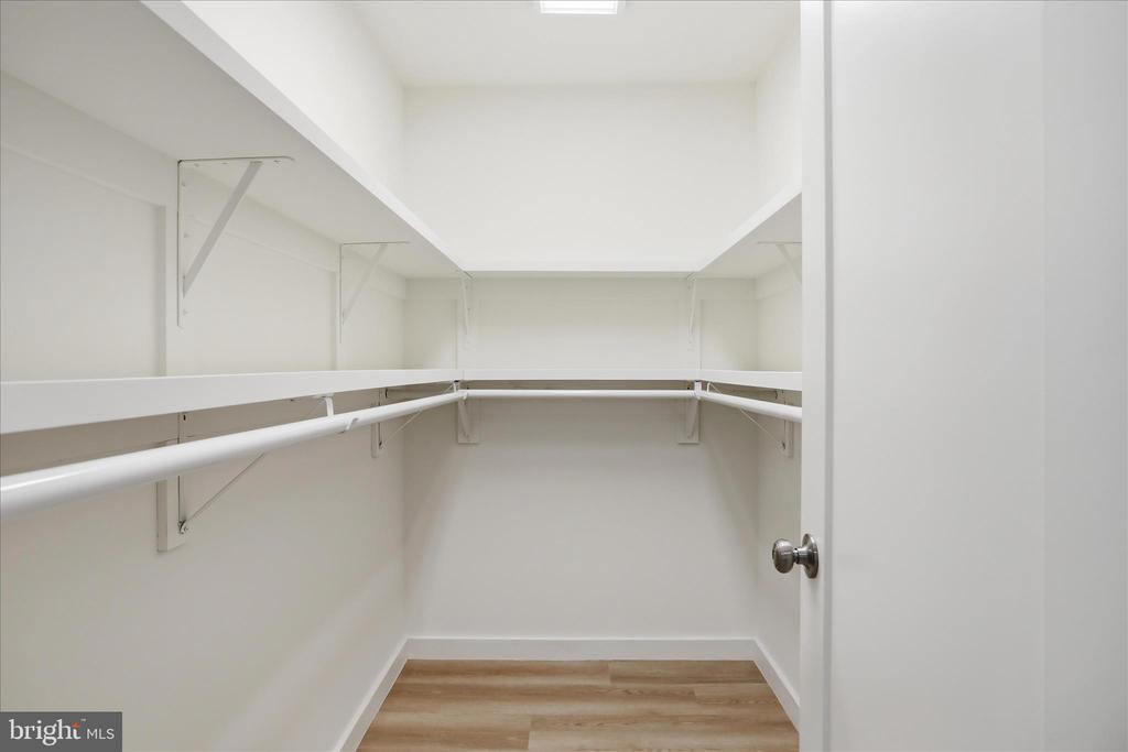 2502 HOLLY SPRINGS, AMISSVILLE, Virginia 20106, 4 Bedrooms Bedrooms, ,3 BathroomsBathrooms,Residential,2502 HOLLY SPRINGS,VACU2013304 MLS # VACU2013304