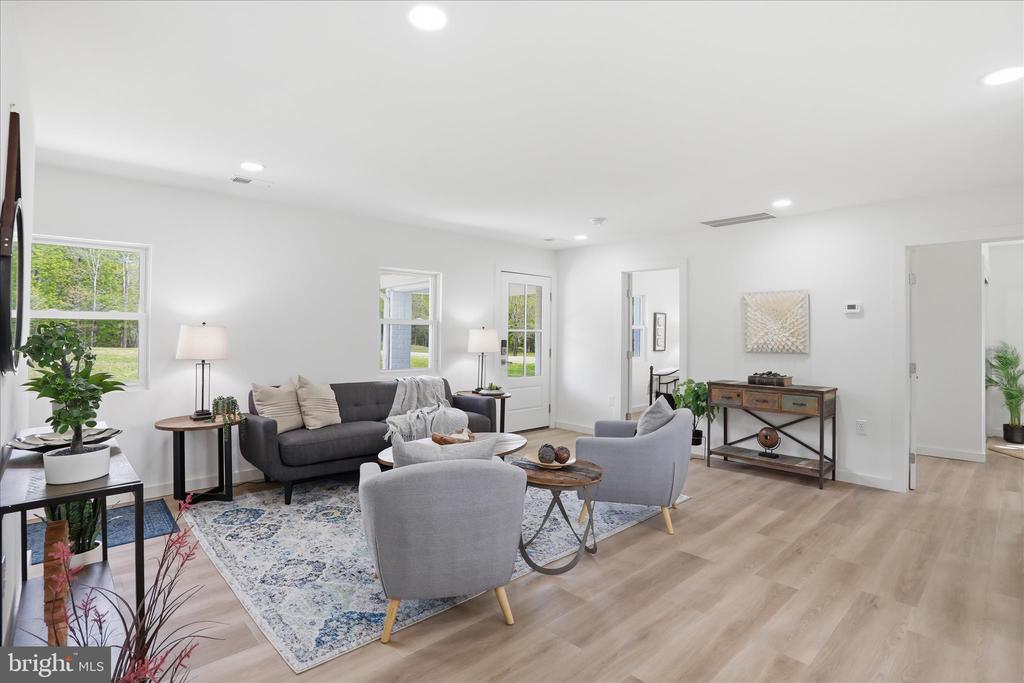2502 HOLLY SPRINGS, AMISSVILLE, Virginia 20106, 4 Bedrooms Bedrooms, ,3 BathroomsBathrooms,Residential,2502 HOLLY SPRINGS,VACU2013304 MLS # VACU2013304