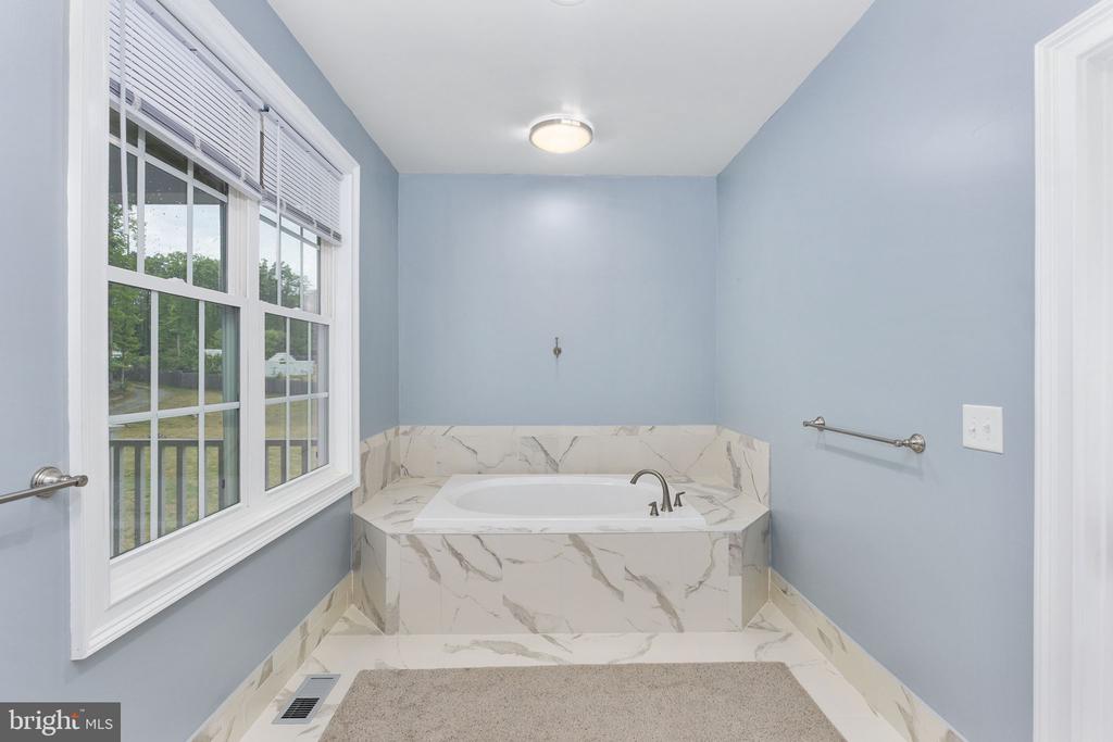 3137 BLOUNT DR, BUMPASS, Virginia 23024, 3 Bedrooms Bedrooms, ,3 BathroomsBathrooms,Residential,3137 BLOUNT DR,VASP2040832 MLS # VASP2040832