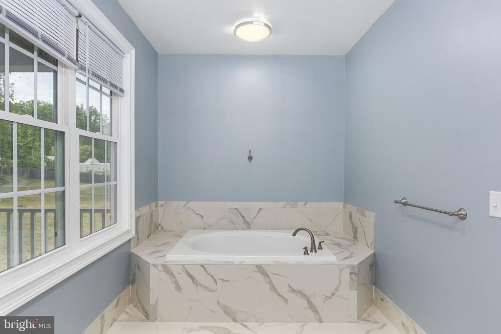 3137 BLOUNT DR, BUMPASS, Virginia 23024, 3 Bedrooms Bedrooms, ,3 BathroomsBathrooms,Residential,3137 BLOUNT DR,VASP2040832 MLS # VASP2040832