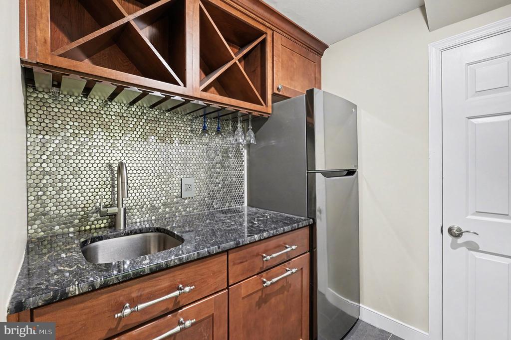 7 RIVER BLUFFS DR, FREDERICKSBURG, Virginia 22407, 4 Bedrooms Bedrooms, ,2 BathroomsBathrooms,Residential,7 RIVER BLUFFS DR,VASP2040956 MLS # VASP2040956