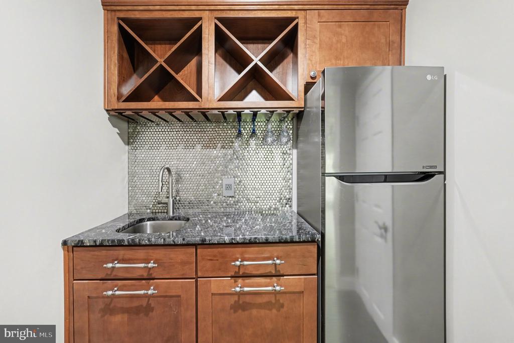 7 RIVER BLUFFS DR, FREDERICKSBURG, Virginia 22407, 4 Bedrooms Bedrooms, ,2 BathroomsBathrooms,Residential,7 RIVER BLUFFS DR,VASP2040956 MLS # VASP2040956