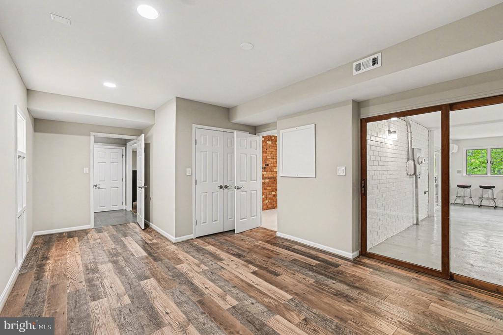 7 RIVER BLUFFS DR, FREDERICKSBURG, Virginia 22407, 4 Bedrooms Bedrooms, ,2 BathroomsBathrooms,Residential,7 RIVER BLUFFS DR,VASP2040956 MLS # VASP2040956